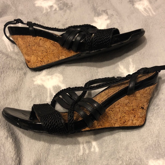 Kenneth Cole Reaction Black Strappy Sandals - Picture 4 of 12